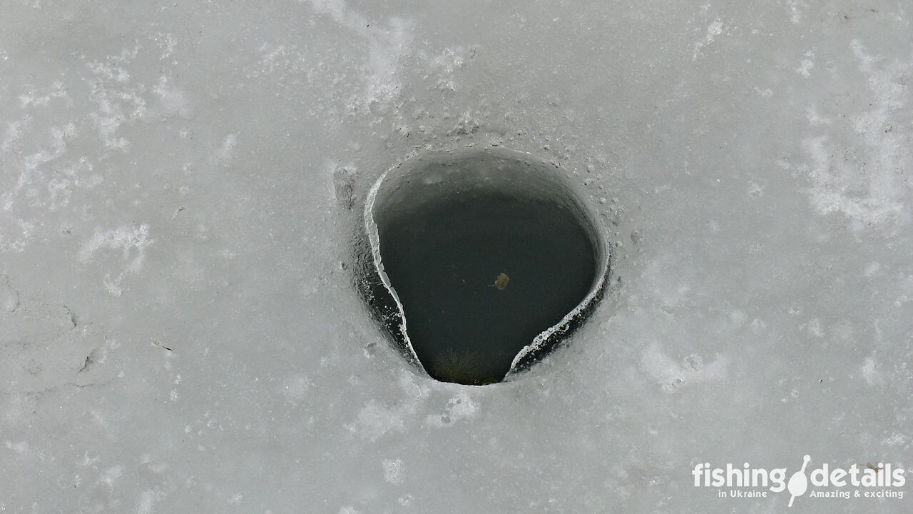 Риболовля в грудні з криги