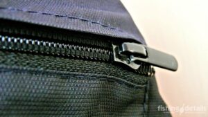 Бликасвка на рибальскому костюмі