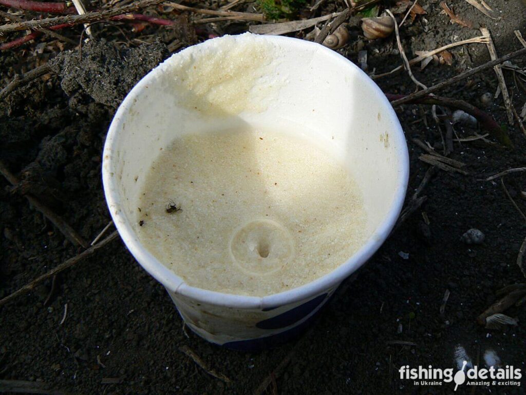 Вода та манка